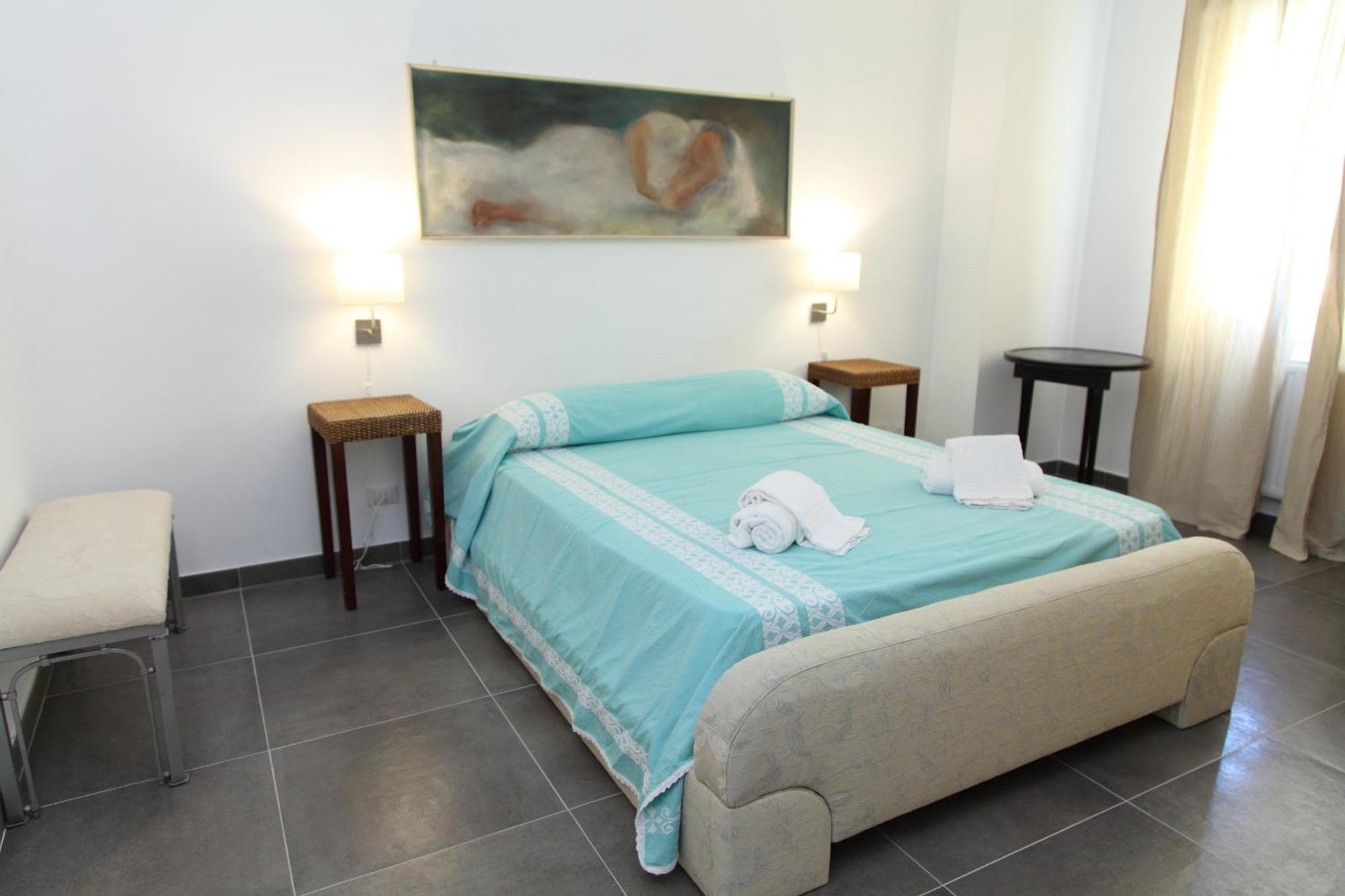 Family House - By Vacation Service Cefalù Exterior foto