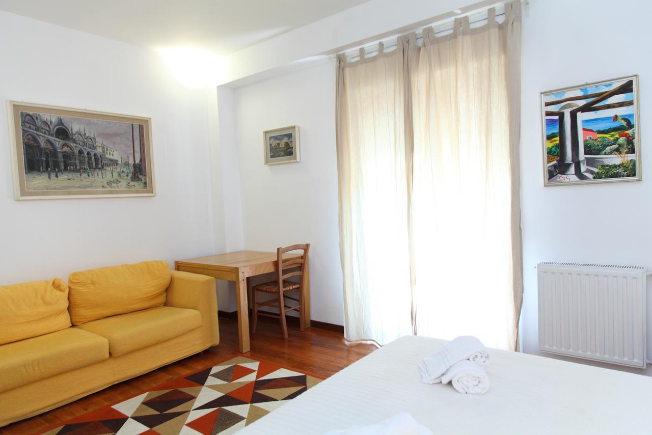 Family House - By Vacation Service Cefalù Exterior foto